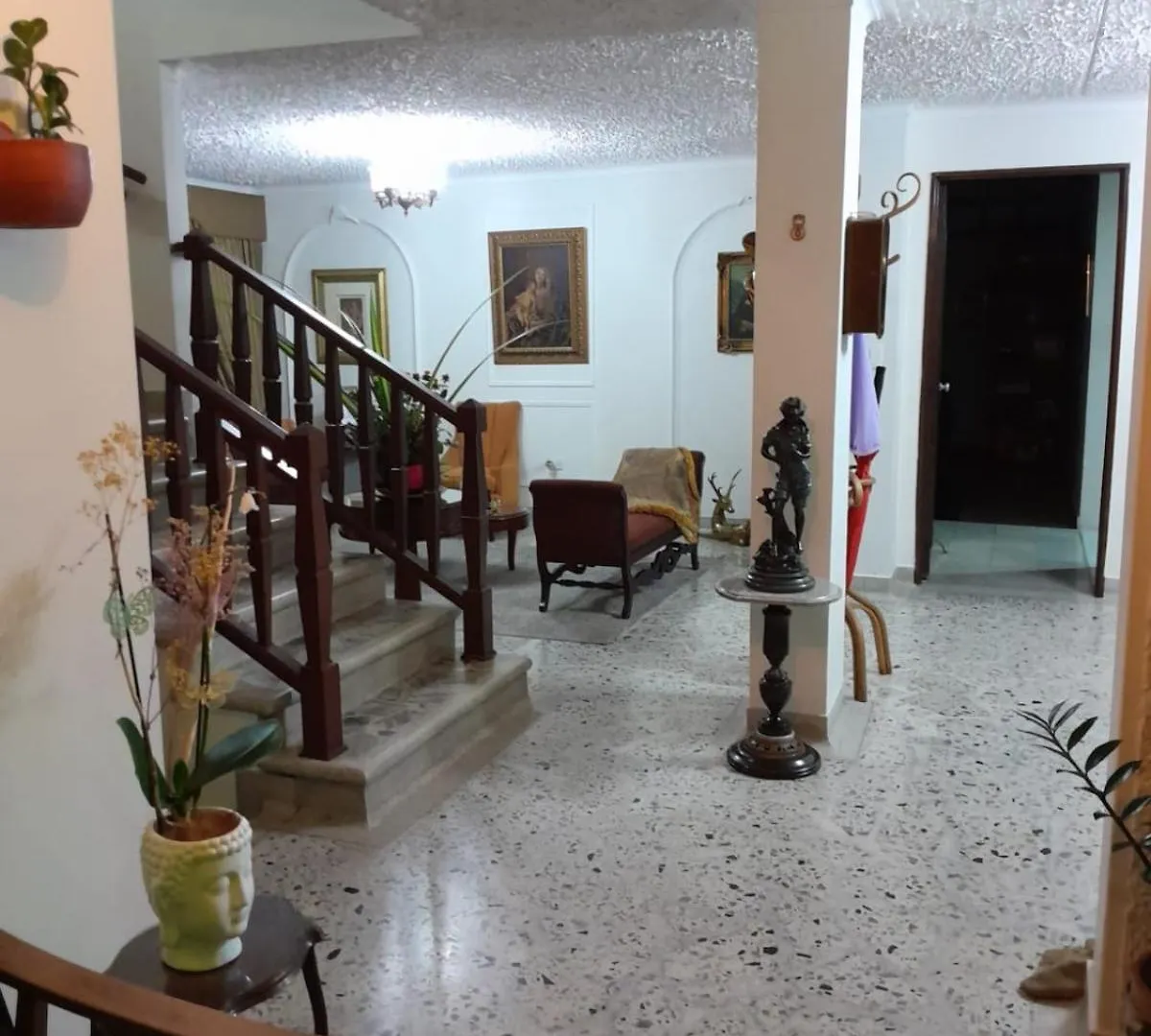 Guest house Habitacion 2 En Casa Retro Medellin Colombia